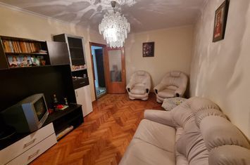 Apartament 3 camere de vanzare CENTRAL - Bacau anunturi imobiliare Bacau