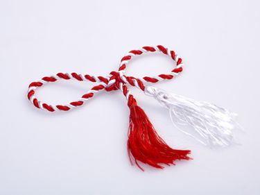 BCR Martisor – comisioane de analiza ZERO pentru doamne si domnisoare