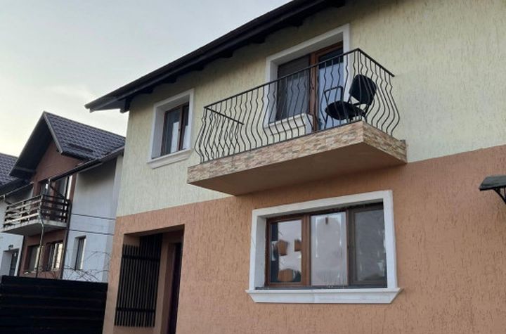 Vilă - 4 camere de vanzare IASI - Iasi anunturi imobiliare Iasi