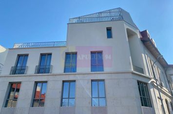 Apartament 4 camere, tip duplex, P+1 – Licurg anunturi imobiliare Bucuresti