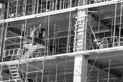 În ianuarie au fost eliberate 46 de autorizaţii de construire în sectorul 3