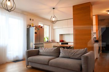 Apartament 3 camere de vanzare FLORESTI - Cluj anunturi imobiliare Cluj