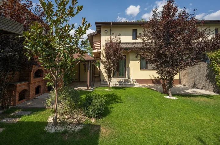 Duplex P+1 în Tunari | Casă modernă cu grădină și foișor în complex privat anunturi imobiliare Bucuresti