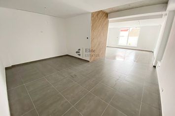 Spatiu Comercial de inchiriat zona Decebal Prima Shops anunturi imobiliare Bihor