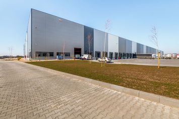 Spațiu logistic la 1 km de autostrada A1 anunturi imobiliare Timis