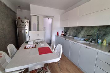 Apartament 3 camere de vanzare RUDULUI - Prahova anunturi imobiliare Prahova