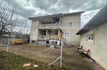 Vilă - 13 camere de vanzare ALBA IULIA - Alba anunturi imobiliare Alba