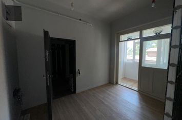 Armeneasca - Mantuleasa garsoniera etaj 3/3 cu centrala proprie constructie 1950 anunturi imobiliare Bucuresti