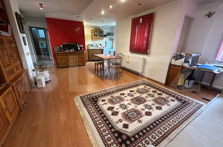 Apartament 3 camere de vanzare 1 MAI - Dolj anunturi imobiliare Dolj