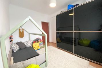 Apartament 3 camere, Gheorghe Doja, Oradea,70 mp. 125 000. Comision 0. anunturi imobiliare Bihor