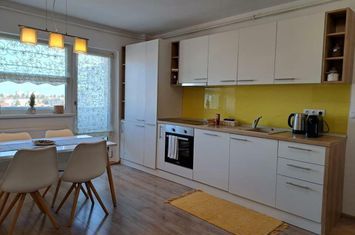Apartament 3 camere de vanzare ASTRA - Brasov anunturi imobiliare Brasov
