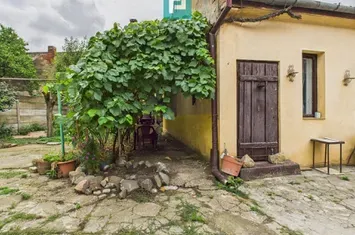 Apartament la casă cu 4 camere în Pârneava anunturi imobiliare Arad