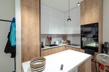 Apartament 3 camere de vanzare CLUJ-NAPOCA - Cluj anunturi imobiliare Cluj