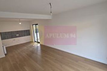 Apartament cu 2 camere de vanzare in Busteni, curte si loc de parcare anunturi imobiliare Prahova