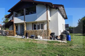 Casă - 7 camere de vanzare BOTOSANI - Botosani anunturi imobiliare Botosani