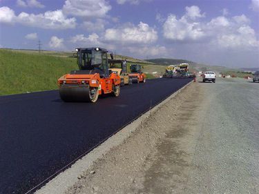 Autostrada Bechtel întârzie, din lipsă de fonduri. Până la alegeri nu mai există negocieri