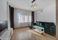 500 €, Garsonieră