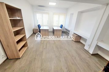 Spatii birouri,recent renovate si mobilate anunturi imobiliare Mures