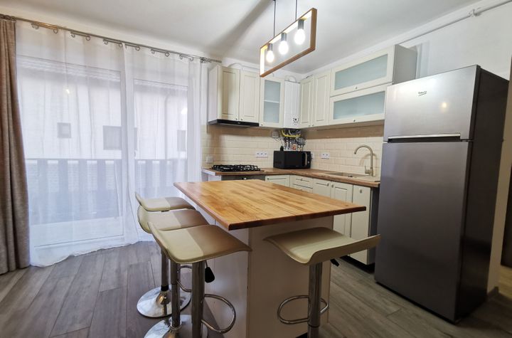 Apartament 3 camere de vanzare SIBIU - Sibiu anunturi imobiliare Sibiu