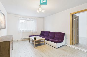 Casă spațioasă cu 4 camere în Vladimirescu anunturi imobiliare Arad