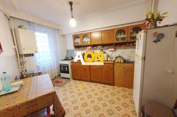 Apartament 4 camere, decomandat, Ampoi 2 anunturi imobiliare Alba