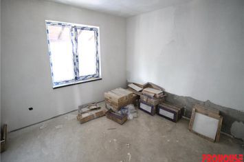 Casă - 3 camere de vanzare CENTRAL - Bacau anunturi imobiliare Bacau