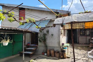 Casă - 4 camere de vanzare CRAIOVA - Dolj anunturi imobiliare Dolj