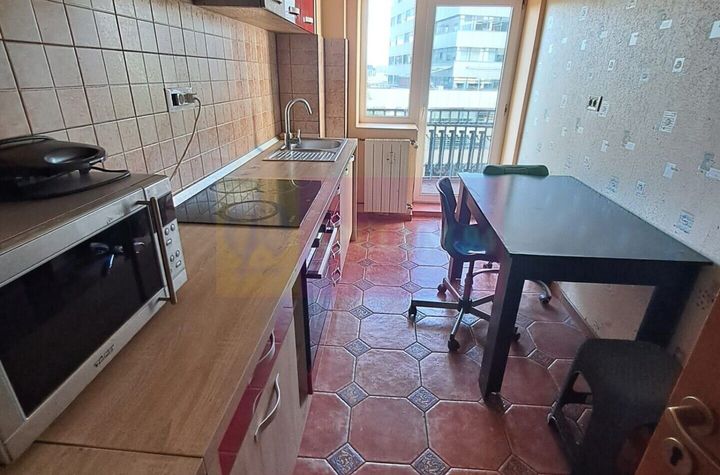 Apartament 3 camere, 85mp, B-dul Unirii anunturi imobiliare Bucuresti