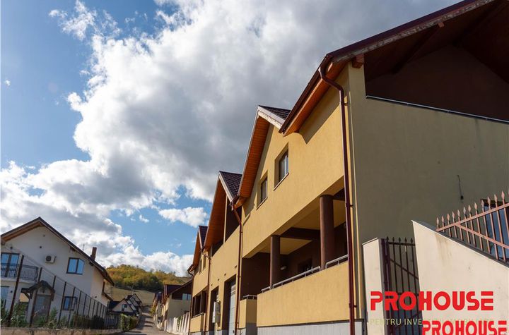 Vilă - 5 camere de vanzare CENTRAL - Bacau anunturi imobiliare Bacau