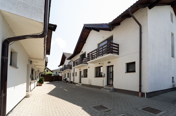 Vilă - 3 camere de vanzare SIBIU - Sibiu anunturi imobiliare Sibiu