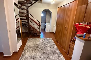 Apartament 4 camere de vanzare SARARI - Dolj anunturi imobiliare Dolj