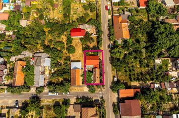 Două case în aceeași curte cartier Bujac, 343 mp teren Comision 0 anunturi imobiliare Arad