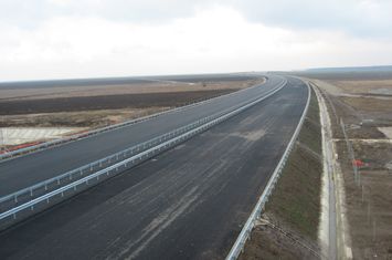 Teren Stefanesti - Austostrada Bucuresti-Brasov! anunturi imobiliare Bucuresti