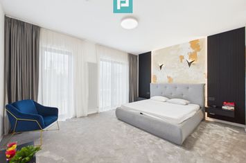 Reședință Premium, 5 camere, teren 2400 mp anunturi imobiliare Arad