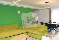 175.000 €, Apartament 3 camere