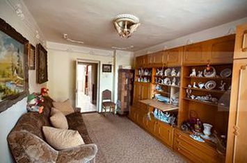 Apartament 3 camere de vanzare LIPOVA - Arad anunturi imobiliare Arad