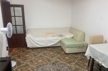 Apartament 3 camere de vanzare CENTRAL - Vrancea anunturi imobiliare Vrancea