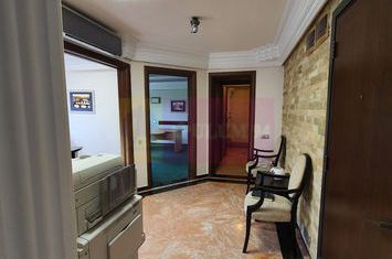 Apartament cu 3 camere de vanzare in Campina - Zona ultracentrala anunturi imobiliare Prahova