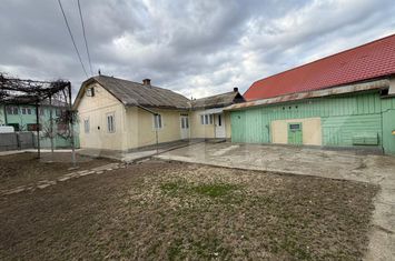 Casă - 3 camere de vanzare SUCEAVA - Suceava anunturi imobiliare Suceava