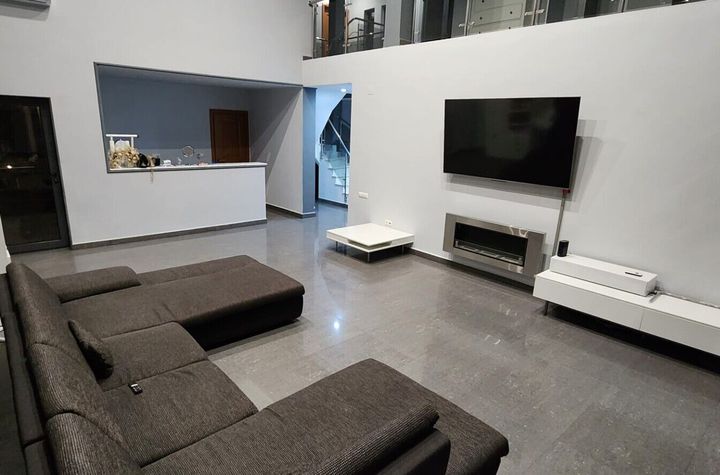 Otopeni, I.G. Duca, inchiriere vila P+1, teren 1.000 mp, 355 mp construiti, an constructie 2008, anunturi imobiliare Bucuresti