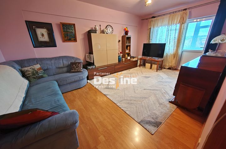 Apartament 4 camere de vanzare IASI - Iasi anunturi imobiliare Iasi