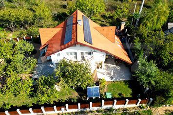 Vilă - 8 camere de vanzare IASI - Iasi anunturi imobiliare Iasi