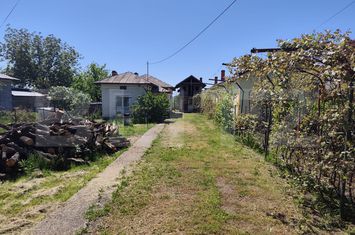 Casă - 4 camere de vanzare GAESTI - Dambovita anunturi imobiliare Dambovita