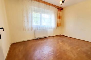 Apartament 2 camere de vanzare ZIMBRU - Bacau anunturi imobiliare Bacau
