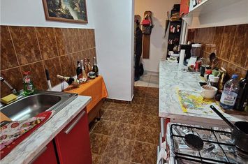 Apartament 3 camere de vanzare ASTRA - Brasov anunturi imobiliare Brasov