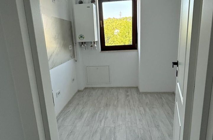 APARTAMENT DE 44 MP, LA 2 STATII DE PODU ROS anunturi imobiliare Iasi
