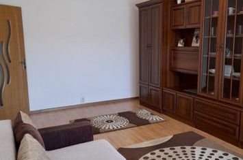 Apartament 4 camere de vanzare SIMERIA - Hunedoara anunturi imobiliare Hunedoara