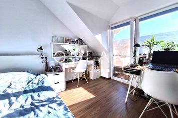 Apartament 4 camere de vanzare PIATA CLUJ - Sibiu anunturi imobiliare Sibiu