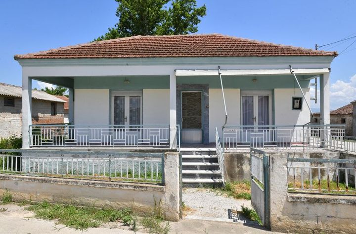 Casă 113 mp, teren 1.929 mp, Peponia anunturi imobiliare Grecia