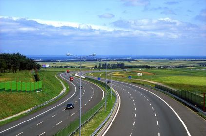 Fara bani, CNADNR nu a atribuit decat un singur contract pentru construire de autostrazi in cinci luni